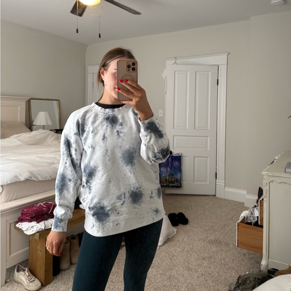 Lululemon perfectly oversized crew